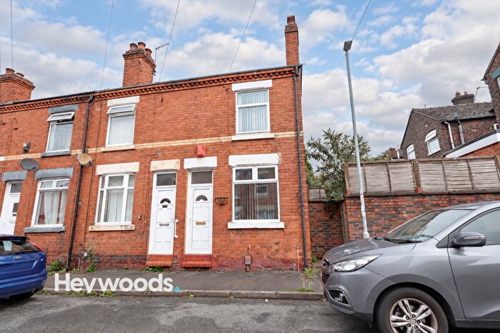 2 Bedroom End Of Terrace House For Sale In Webster Street, Newcastle, ST5