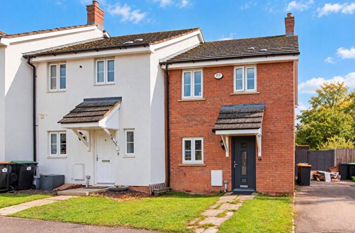 3 Bedroom End Of Terrace House For Sale In Beanfield Close, Riseley, MK44