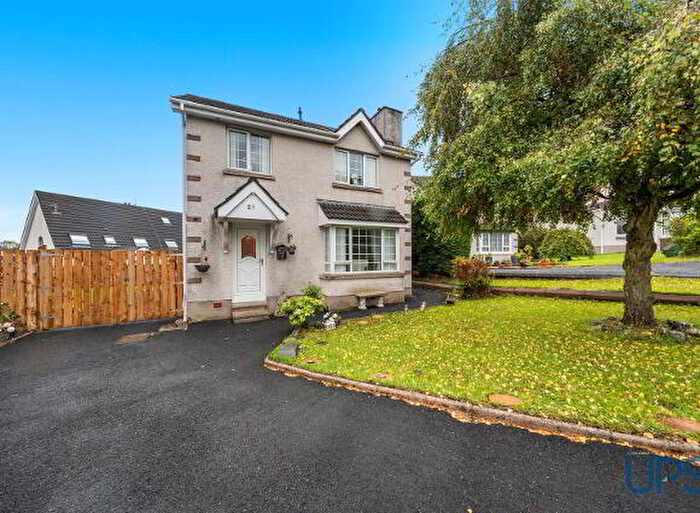 4 Bedroom Detached House For Sale In Lagmore Drive, Belfast, BT17
