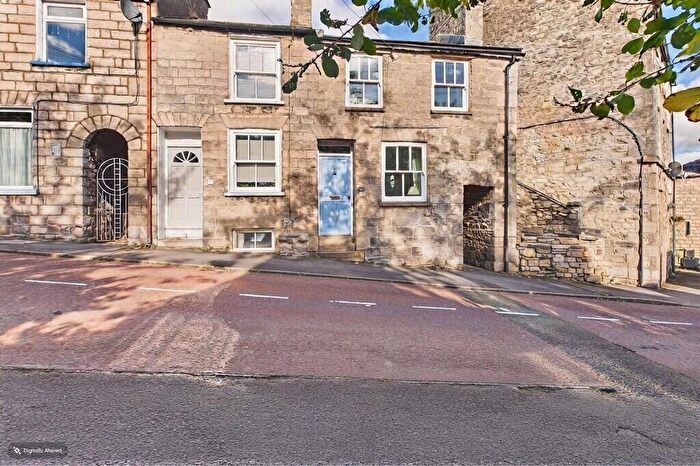 2 Bedroom End Of Terrace House For Sale In Caroline Street, Kendal, LA9