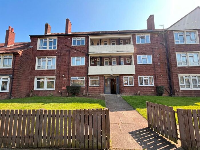 3 Bedroom Flat For Sale In Alderley Road, Sale, M33