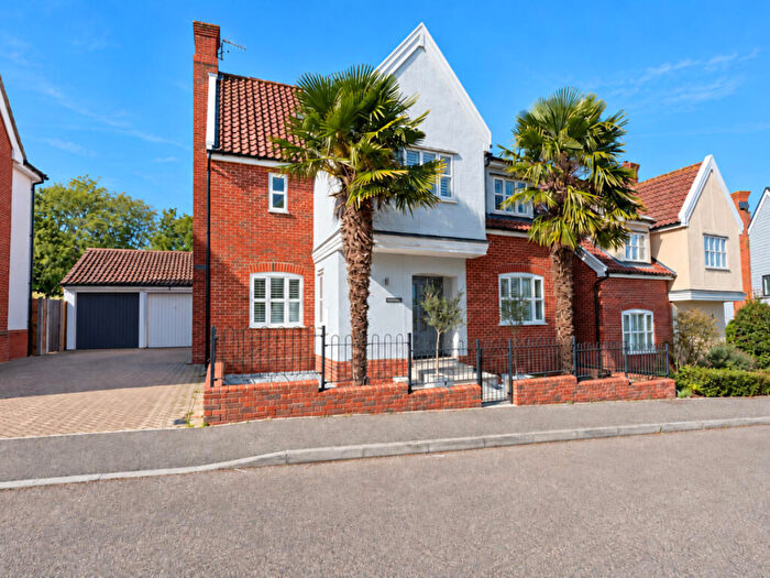 5 Bedroom Detached House For Sale In Ashingdon Heights, Ashingdon, SS4