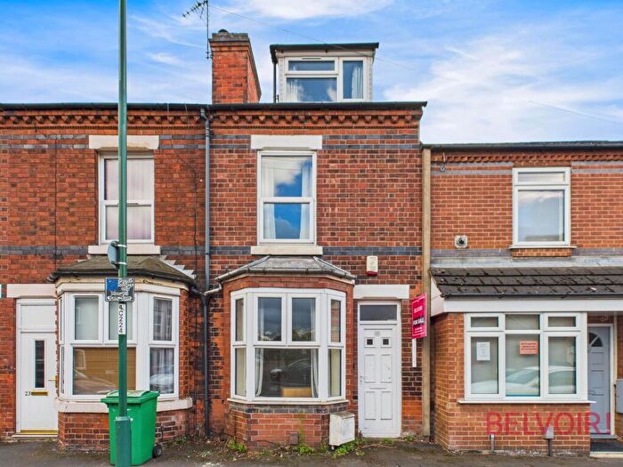 5 Bedroom Terraced House For Sale In Claude Street, Lenton, NG7