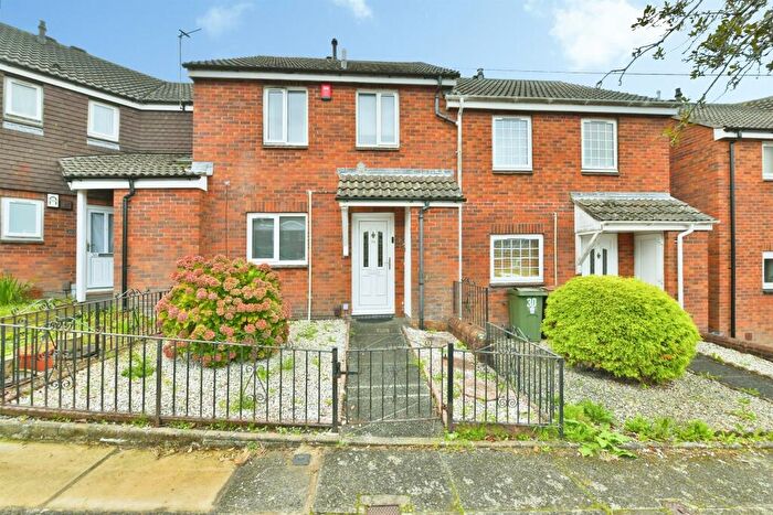 2 Bedroom Terraced House For Sale In Westcountry Close, Plymouth, PL2