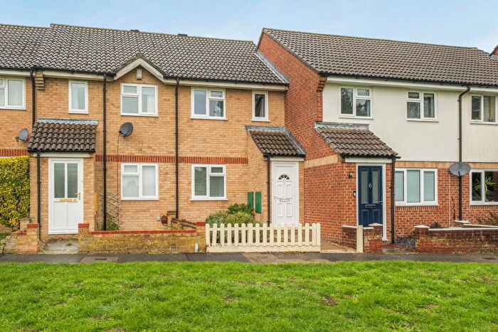 2 Bedroom Terraced House For Sale In Howard View, Basingstoke, RG22
