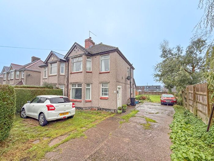 3 Bedroom Semi-Detached House For Sale In Cefn Walk, Rogerstone, NP10