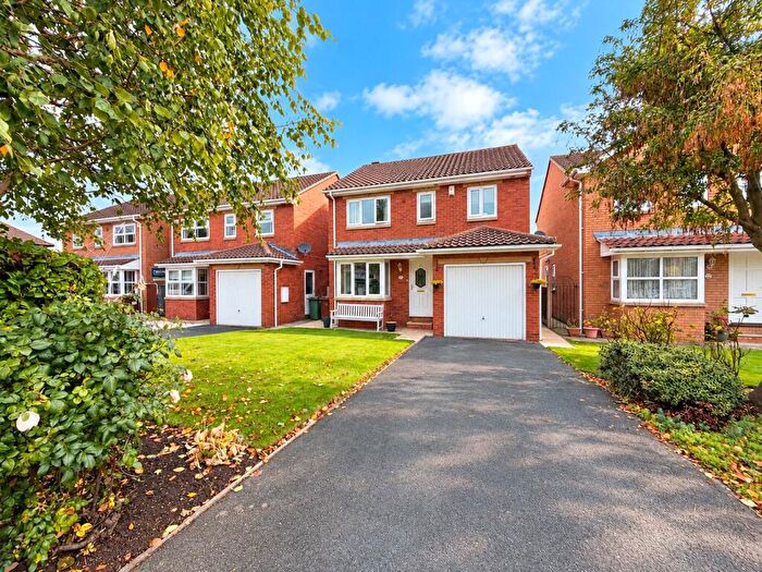 3 Bedroom Detached House To Rent In Rockley Grange Gardens, Garforth, LS25