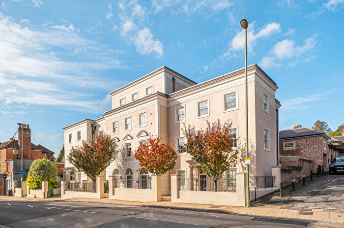 1 Bedroom Flat For Sale In St Cross Road, St. Cross, Winchester, Hampshire, SO23