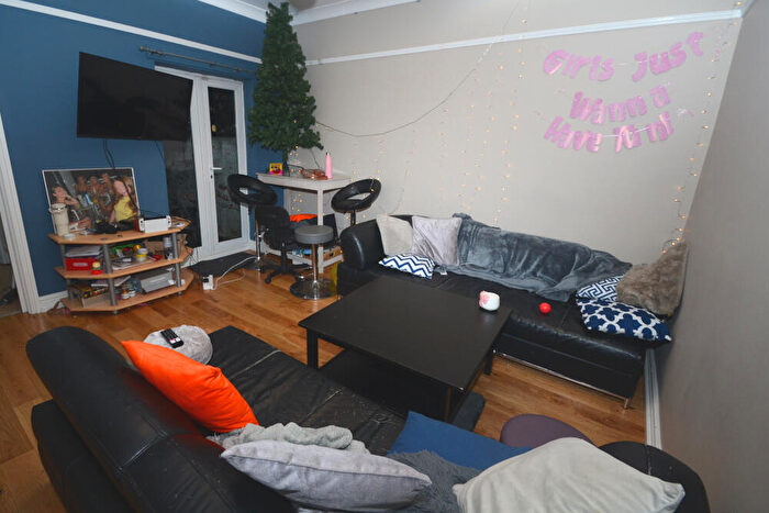 5 Bedroom Terraced House To Rent In Braemar Road, Fallowfield, Manchester, M14