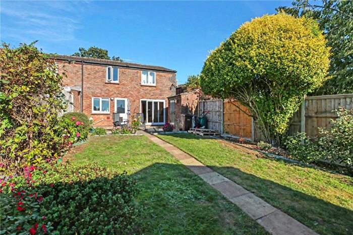 3 Bedroom End Of Terrace House For Sale In Glenn Road, Poringland, Norwich, Norfolk, NR14