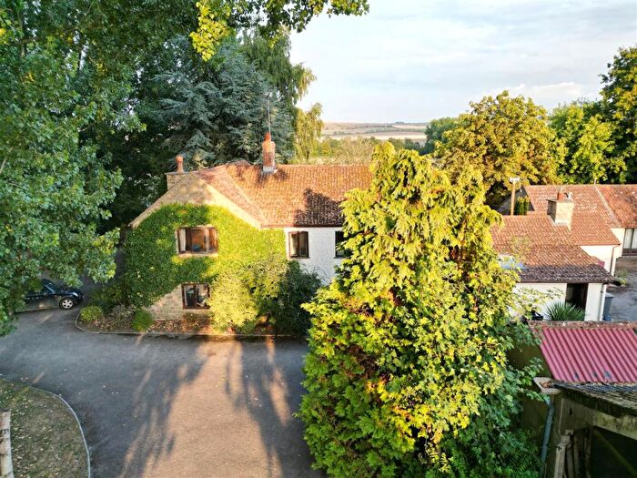 6 Bedroom Detached House For Sale In Hisomley, Dilton Marsh, BA13
