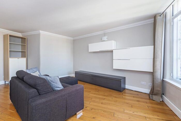 1 Bedroom Apartment To Rent In Giltspur Street London, EC1A