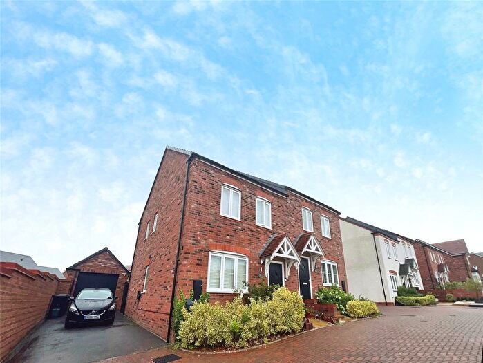 2 Bedroom Semi-Detached House For Sale In Gowling Close, Radford Semele, Leamington Spa, Warwickshire, CV31