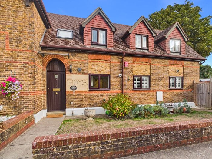 2 Bedroom End Of Terrace House For Sale In Old School Court, Wraysbury, Berkshire, TW19