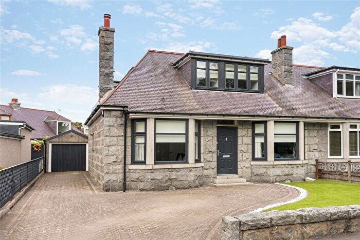 3 Bedroom Semi-Detached House For Sale In Westholme Crescent North, Aberdeen, AB15