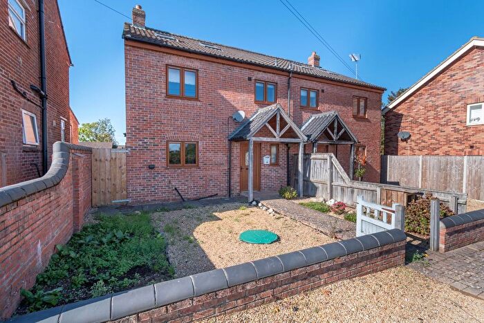 4 Bedroom Semi-Detached House For Sale In Mill Lane, Syderstone, PE31