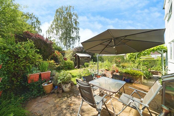 4 Bedroom Semi-Detached House For Sale In Ryebrook Road, Leatherhead, Surrey, KT22