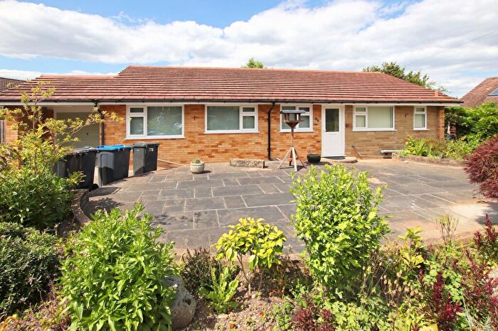 3 Bedroom Detached House To Rent In Farm Drive, Shirley, CR0