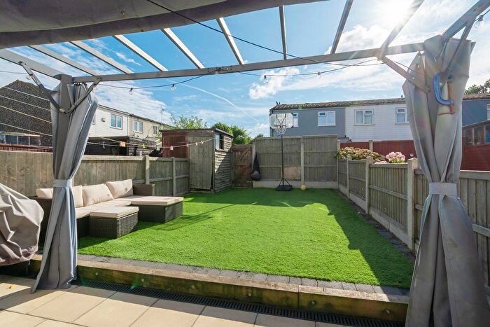 3 Bedroom Terraced House For Sale In Lime Close, South Ockendon, RM15