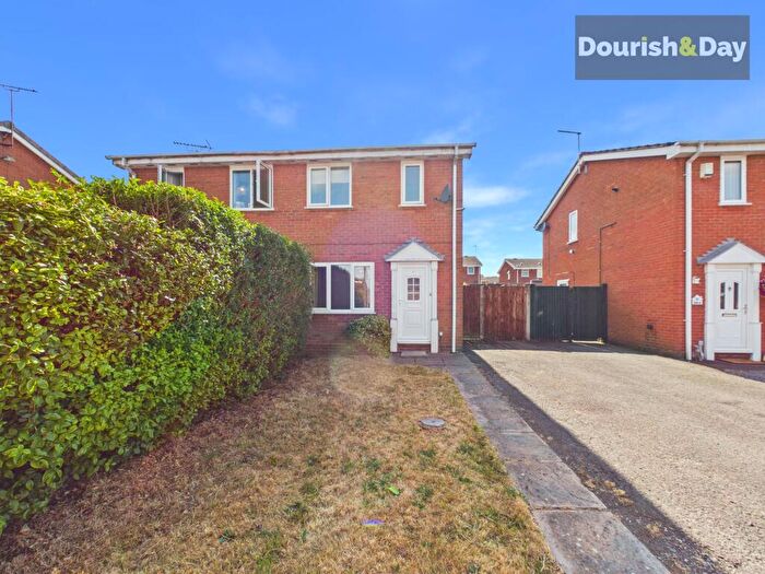 2 Bedroom Semi-Detached House For Sale In Thames Way, Stafford, ST17