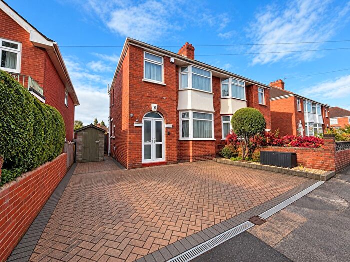 3 Bedroom Semi-Detached House For Sale In Conrad Avenue, Exeter, EX4