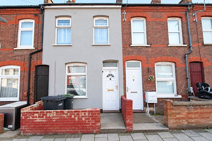 3 Bedroom Terraced House To Rent In Ash Road, Luton, LU4