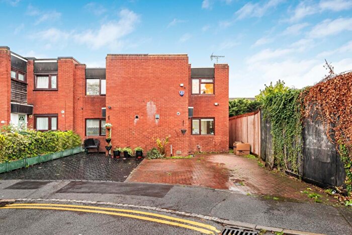 2 Bedroom End Of Terrace House To Rent In Rainsford Close, Stanmore, HA7