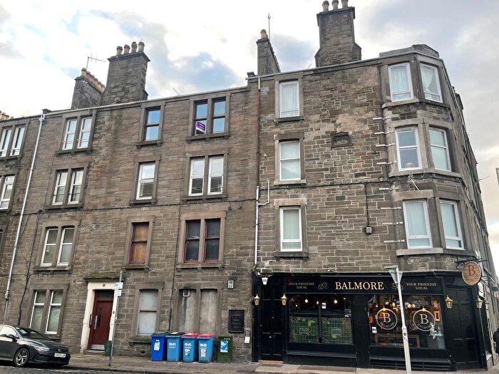 2 Bedroom Flat To Rent In Balmore Street, Dundee, Angus, DD4