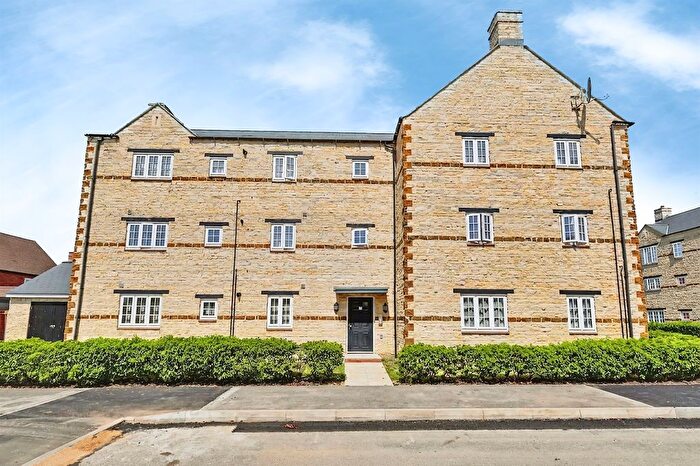 2 Bedroom Flat For Sale In Snowdrop Way, Wootton, Northampton, NN4