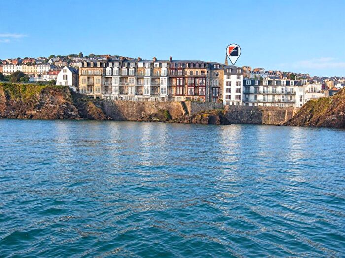 3 Bedroom Apartment For Sale In Capstone Crescent, Ilfracombe, EX34