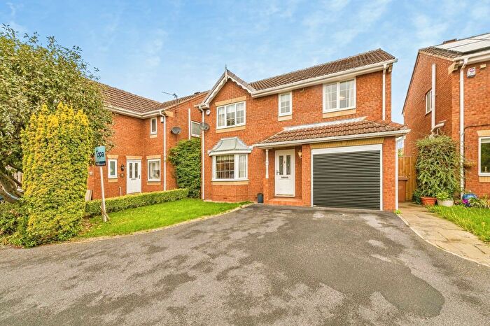 4 Bedroom Detached House For Sale In Sowood Court, Ossett, WF5