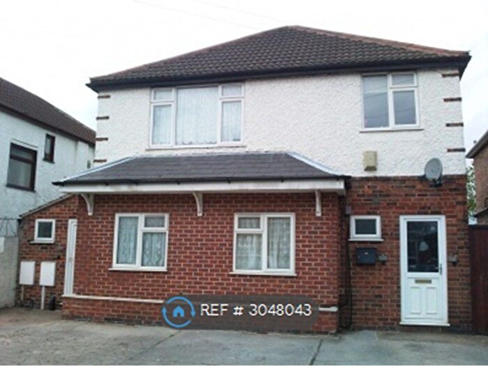 1 Bedroom Flat To Rent In Rosedale Road, Nottingham, NG3