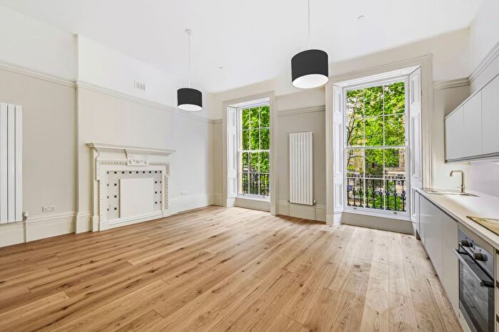 1 Bedroom Flat To Rent In Woburn Square, Bloombury, WC1H