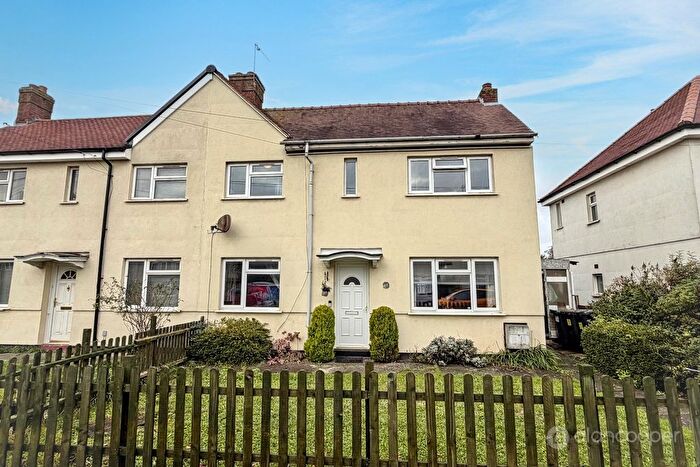 3 Bedroom Semi-Detached House For Sale In Marner Road, Nuneaton, CV10
