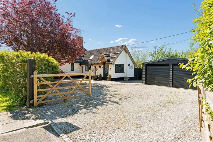 3 Bedroom Detached House For Sale In Abbotsley Road, Croxton, St Neots, PE19