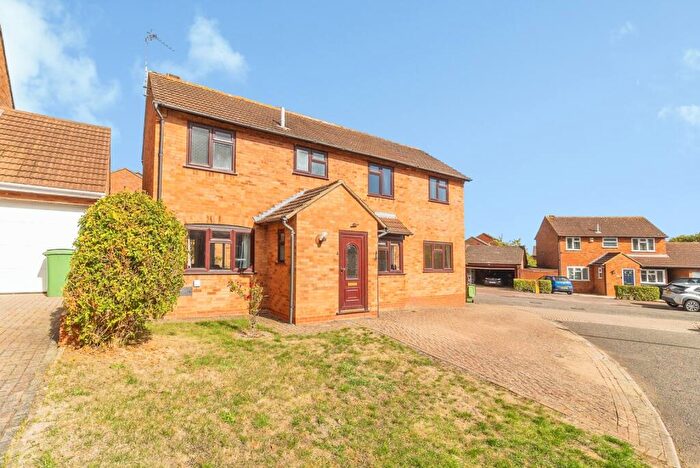 5 Bedroom Detached House For Sale In Shorham Rise, Two Mile Ash, Milton Keynes, Buckinghamshire, MK8