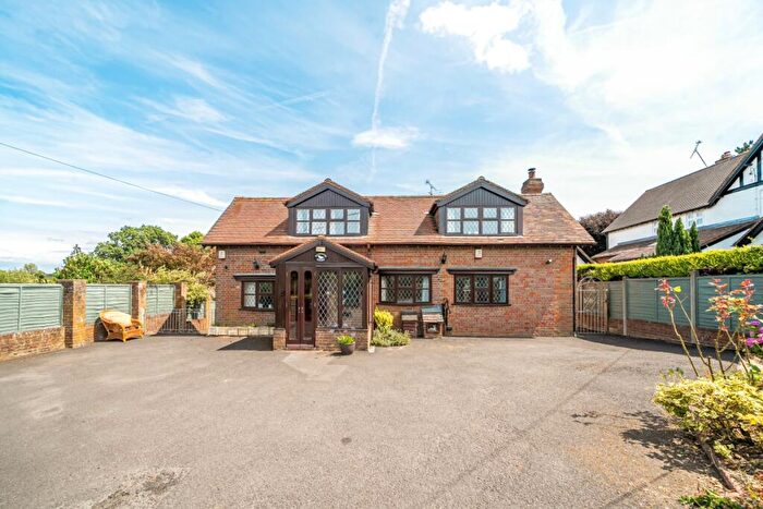 4 Bedroom Detached House To Rent In Ballinger Road Great Missenden, HP16