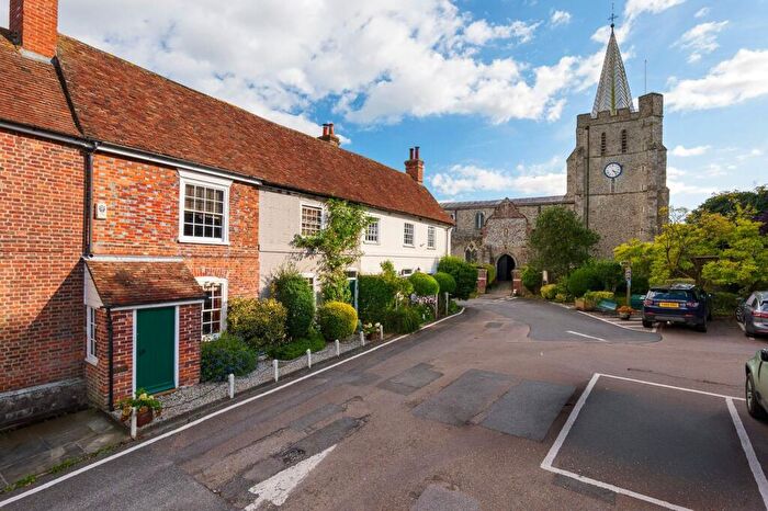 4 Bedroom Terraced House For Sale In The Square, Elham, CT4