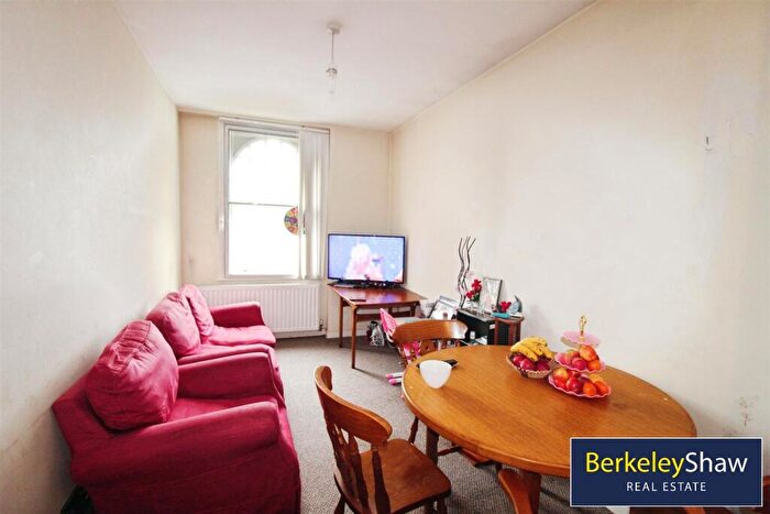 2 Bedroom Apartment To Rent In Sharrock Street, Southport, PR8