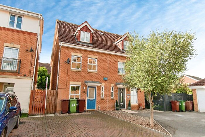 3 Bedroom Semi-Detached House For Sale In Morris Fields, Normanton, WF6