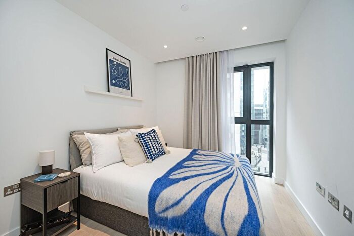 3 Bedroom Flat To Rent In New Drum Street, Aldgate, London, E1