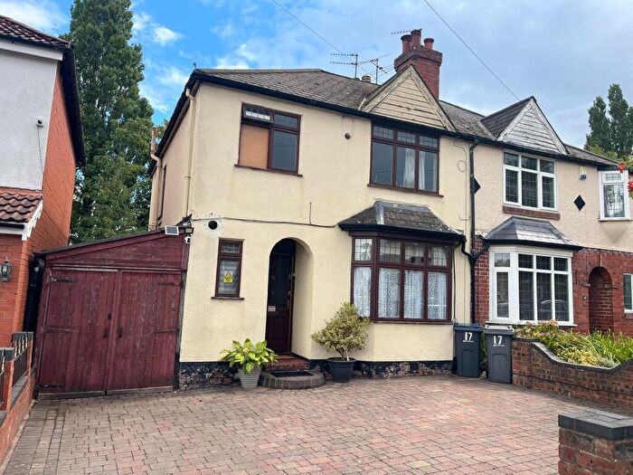 3 Bedroom Semi-Detached House For Sale In Langleys Road, Birmingham, West Midlands, B29
