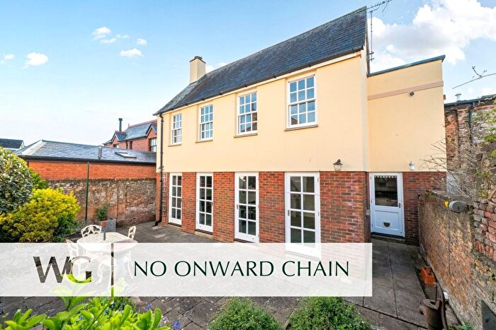 3 Bedroom Semi-Detached House For Sale In Globe Lane, Topsham, Exeter, EX3
