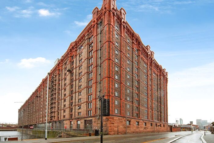2 Bedroom Flat For Sale In Regent Road, Liverpool, Merseyside, L3