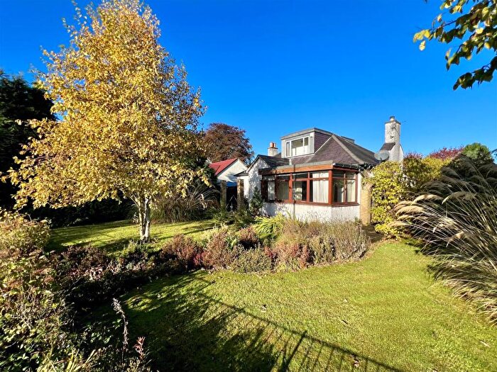 3 Bedroom Bungalow For Sale In Garvock Hill, Dunfermline, KY11