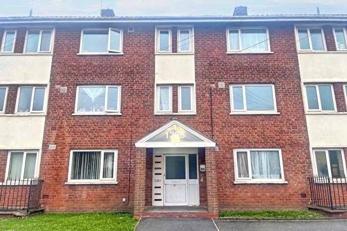3 Bedroom Flat For Sale In Bristol Road South, Northfield, Birmingham, B31