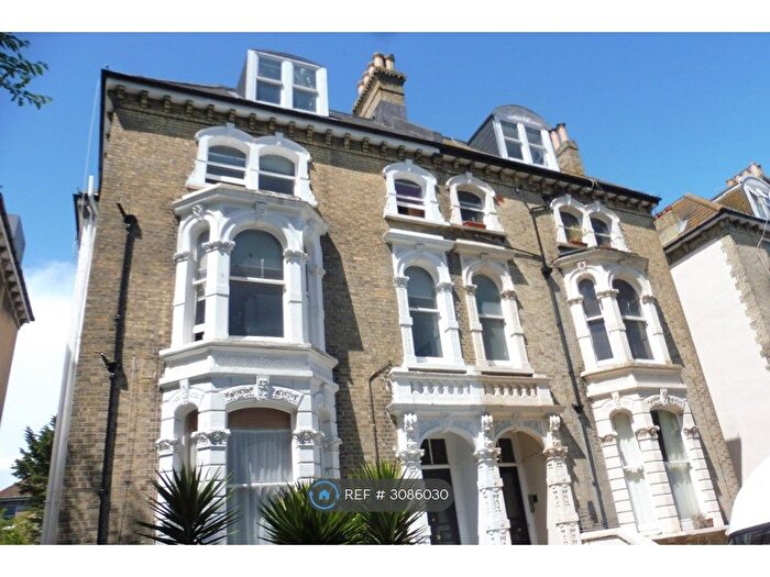 1 Bedroom Flat To Rent In Tisbury Road, Hove, BN3