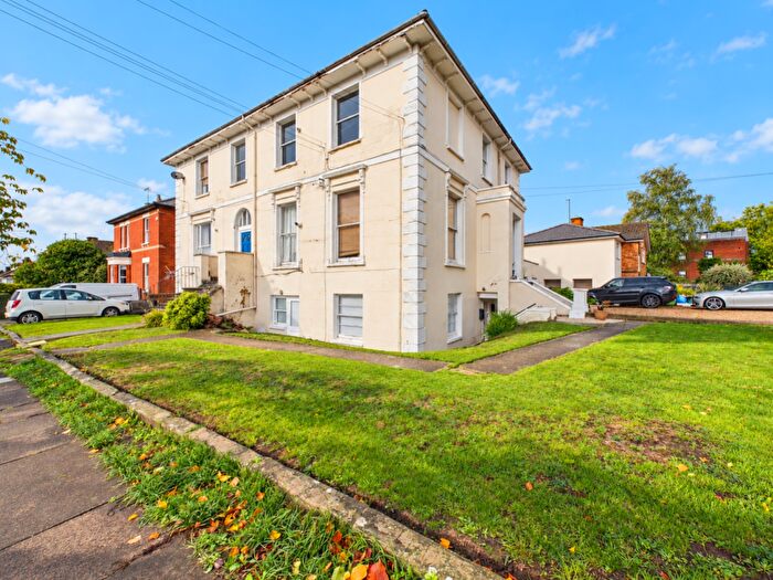 1 Bedroom Apartment For Sale In Eldon Road, Cheltenham, Gloucestershire, GL52