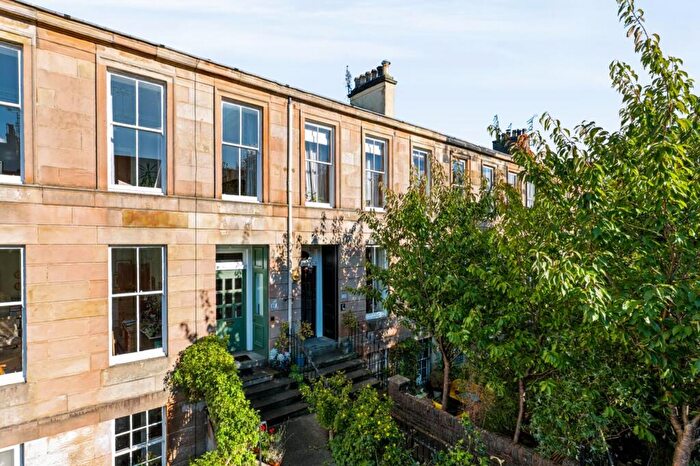 5 Bedroom Town House For Sale In Regent Park Square, Strathbungo, G41
