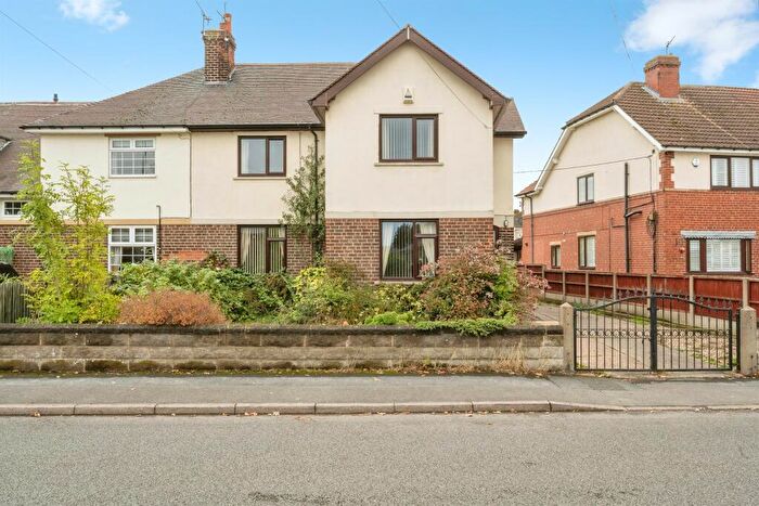 4 Bedroom End Of Terrace House For Sale In Shrewsbury Road, Bircotes, Doncaster, DN11